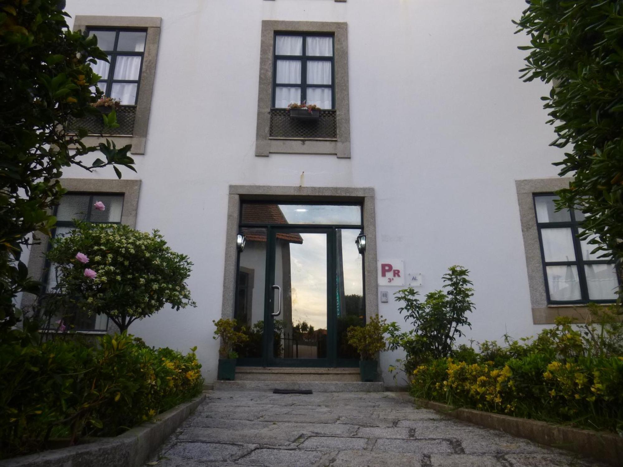 Отель Residencialusobrasileira Леса-да-Палмейра Экстерьер фото