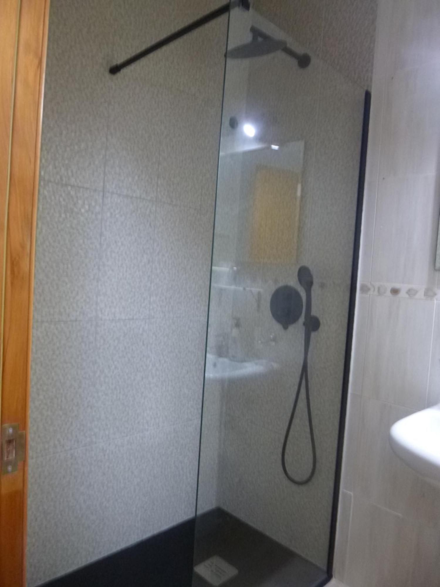 Отель Residencialusobrasileira Леса-да-Палмейра Экстерьер фото