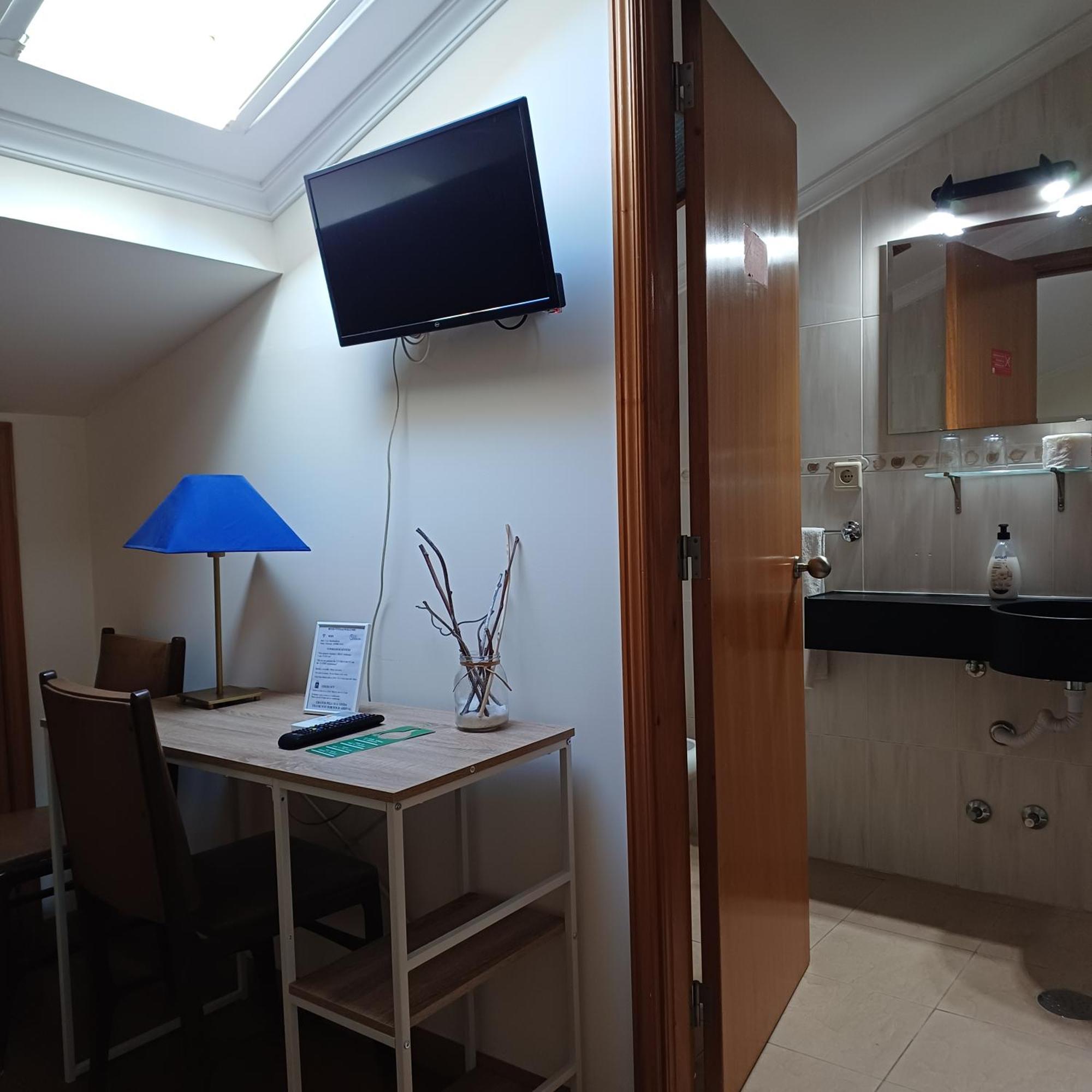 Отель Residencialusobrasileira Леса-да-Палмейра Номер фото